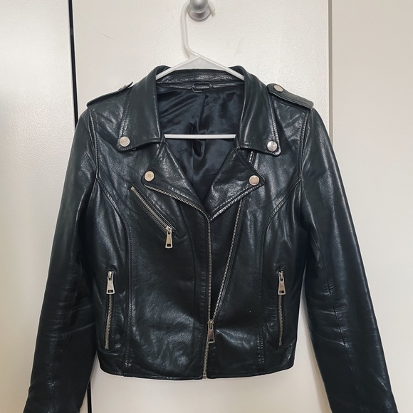 Jackets & Blazers - Short vintage leather jacket. Great condition.
